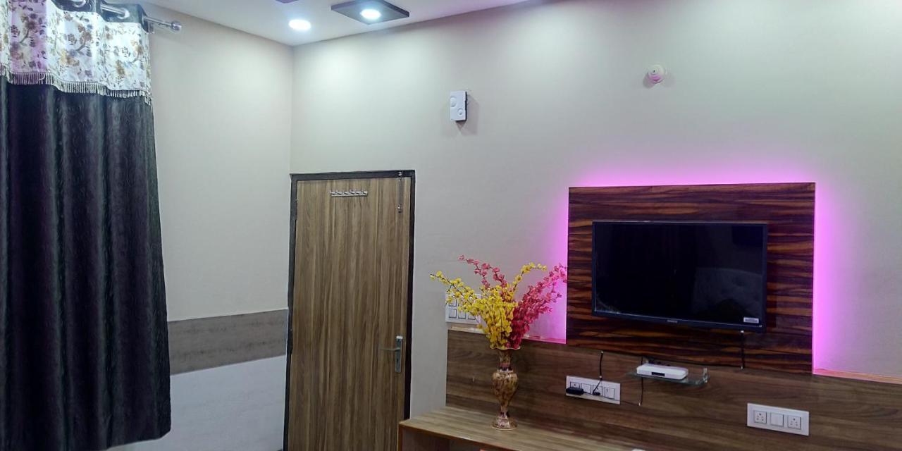Maan Hotel And Restaurant Alwar Exterior photo